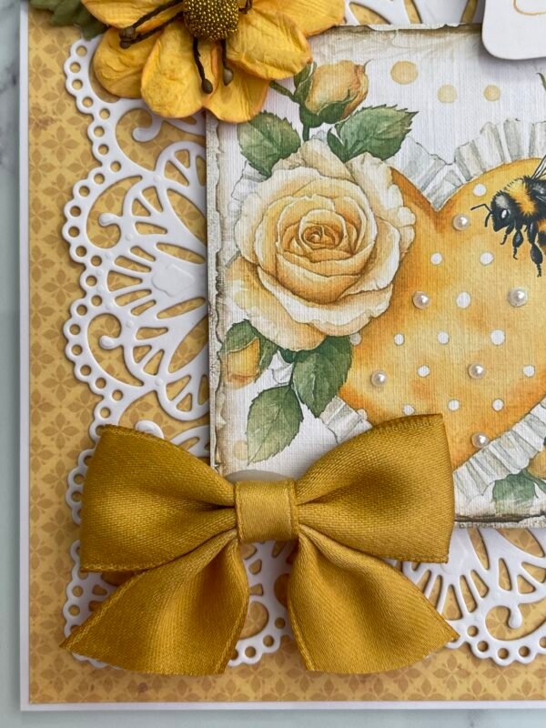6X6" Luxury 3D Handmade Honey Bee Heart Topper BIRTHDAY - Image 4