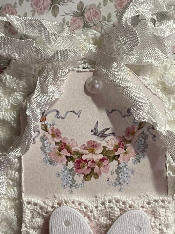 Luxury Shabby Chic Lace Card and envelope. Heart and Flowers - Image 3